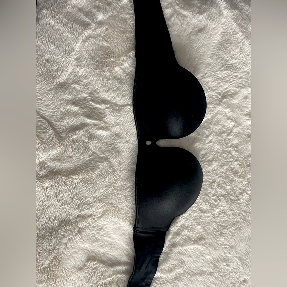 Victoris secret strapless bra